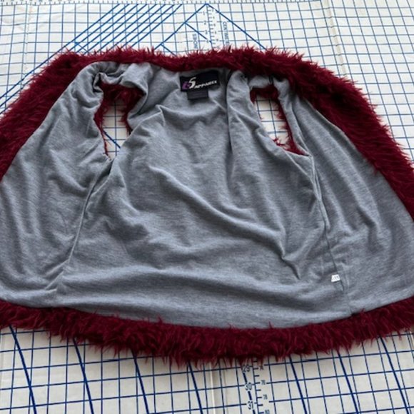 IOS Red Shaggy FAUX FUR VEST Women's Med - Picture 3 of 8